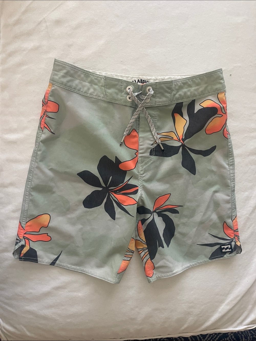 Billabong Boys Size 25 Swim Board Shorts Never Worn